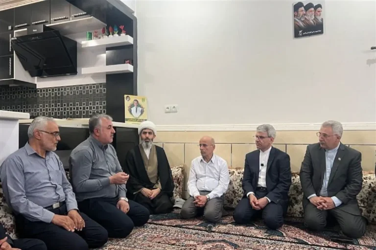 بقائی: جنایت علیه شهدای لامرد باید برای جهان تبیین شود
